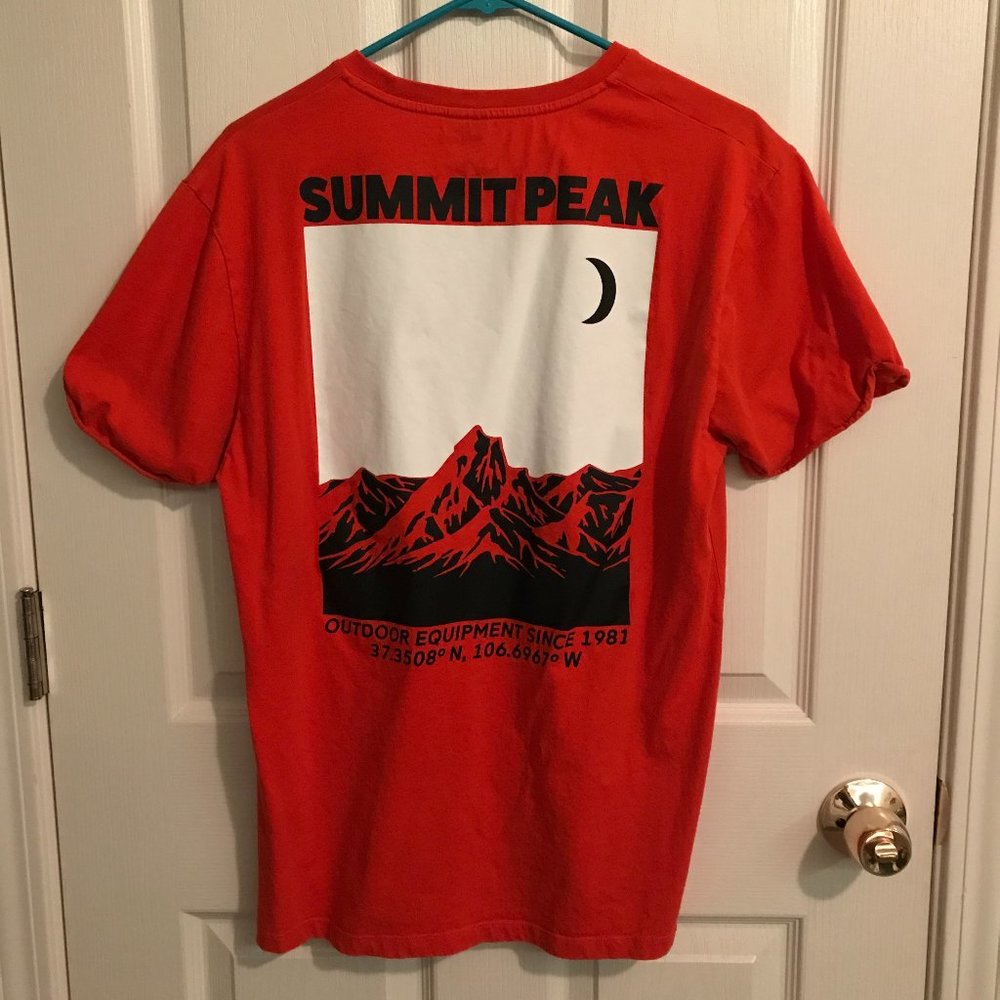 Summit Peak Tee in Orange